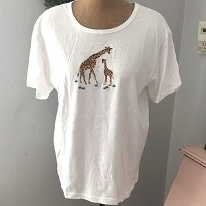 The Quacker Factory White T-Shirt‎ with Giraffe embroidery Large